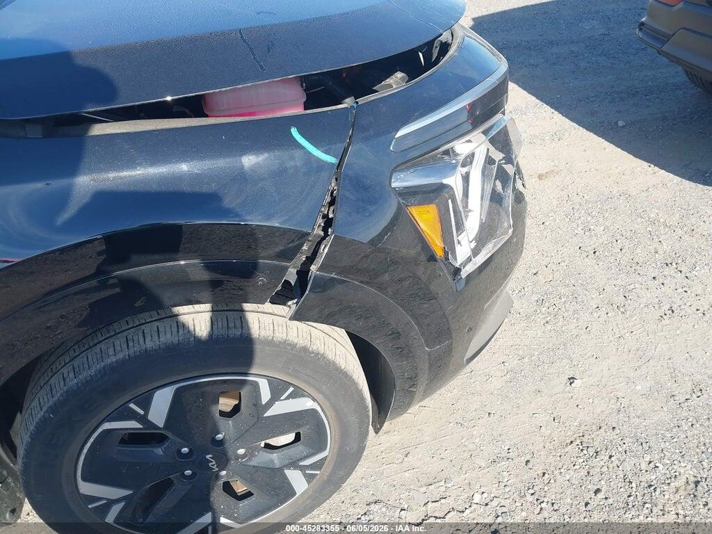 KNDCR3L13P5060022 2023 KIA NIRO EV photo no. 6