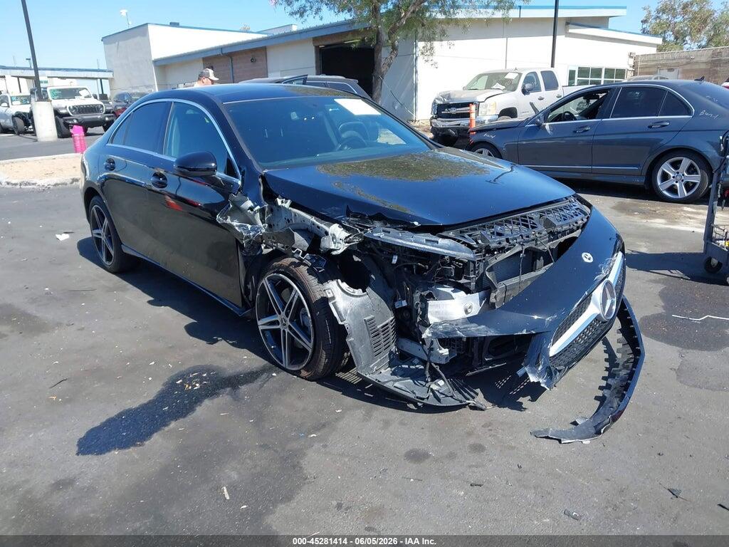 WDD3G4EB5KW017294 2019 MERCEDES-BENZ A 220 photo no. 1