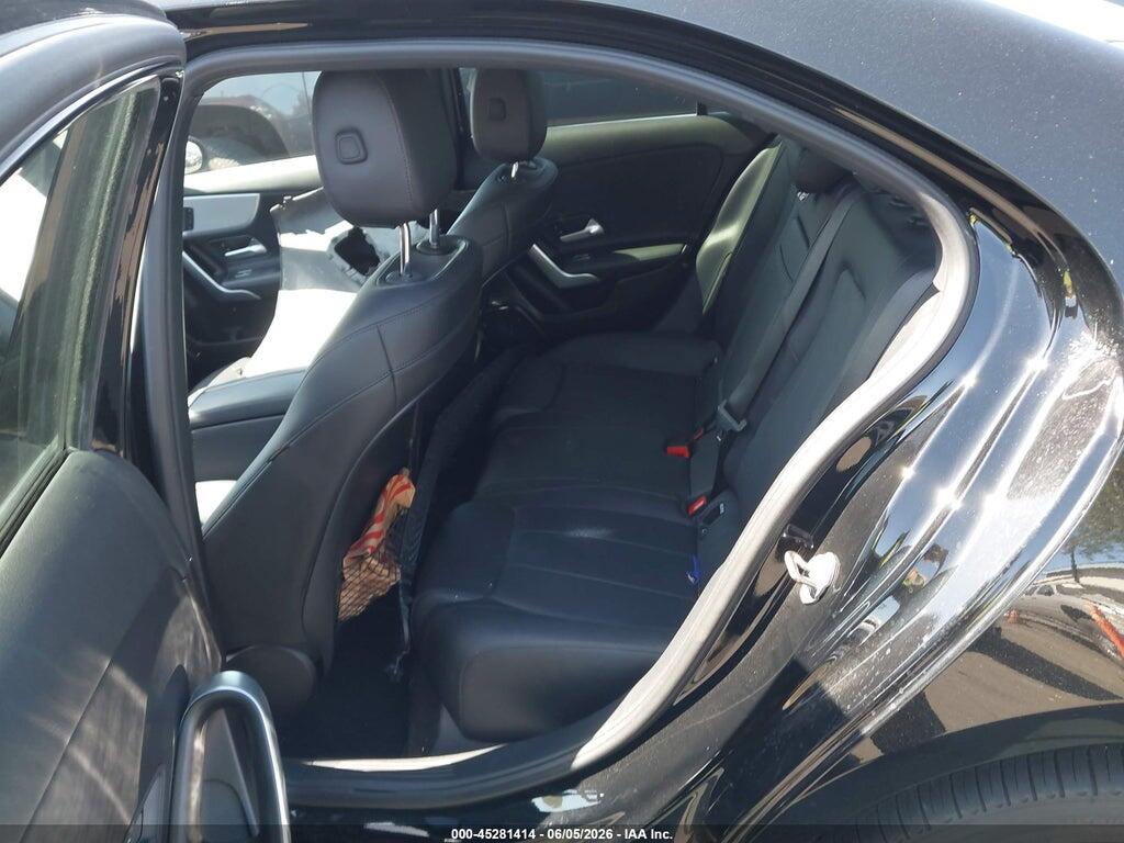 WDD3G4EB5KW017294 2019 MERCEDES-BENZ A 220 photo no. 8