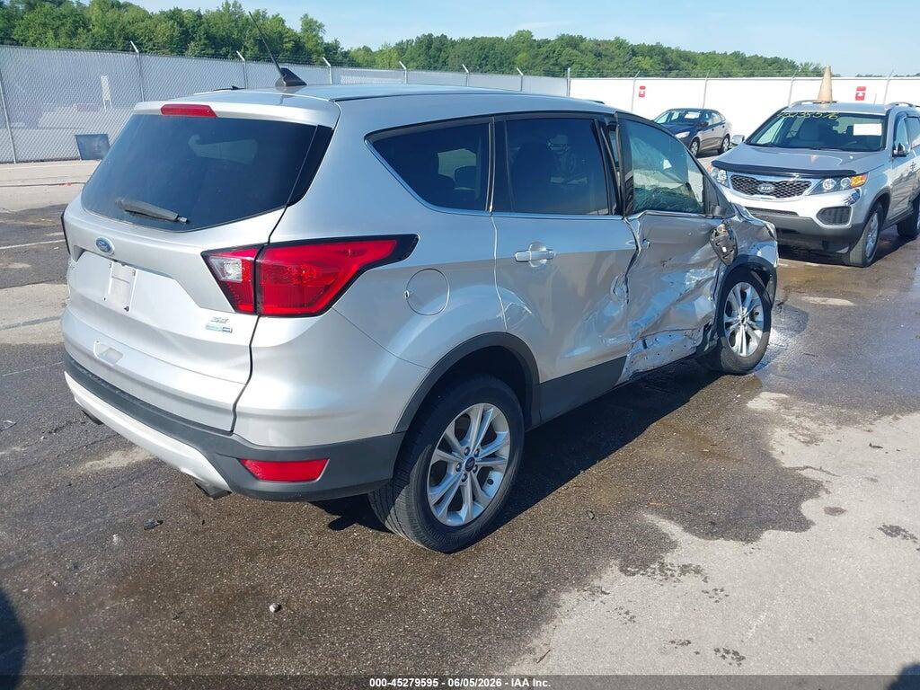 1FMCU9GD7KUC05871 2019 FORD ESCAPE photo no. 4