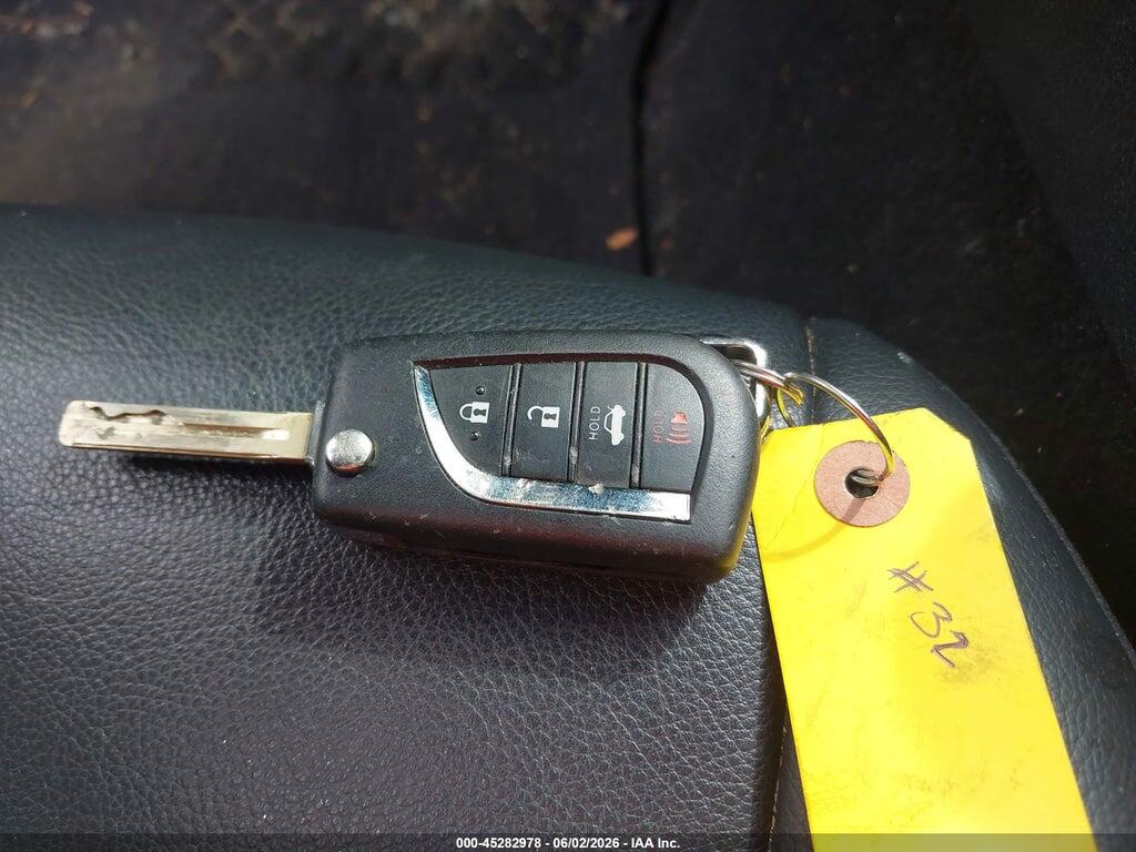 4T1G11AK2LU354452 2020 TOYOTA CAMRY photo no. 11
