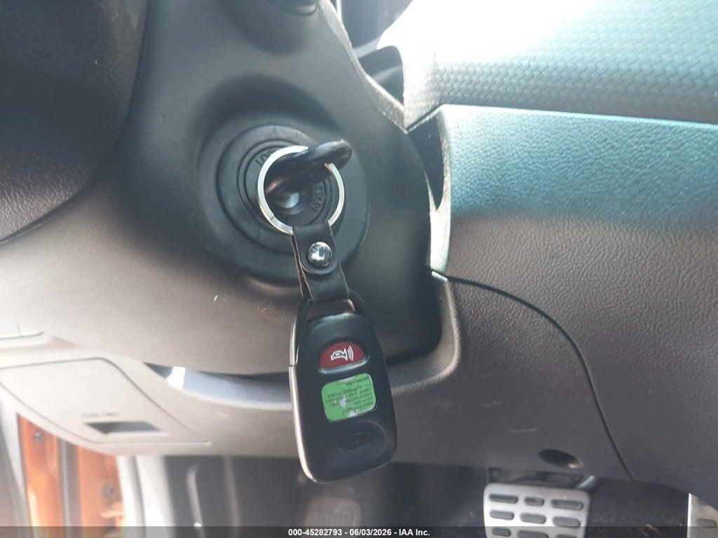 KMHTC6AD4GU293845 2016 HYUNDAI VELOSTER photo no. 11