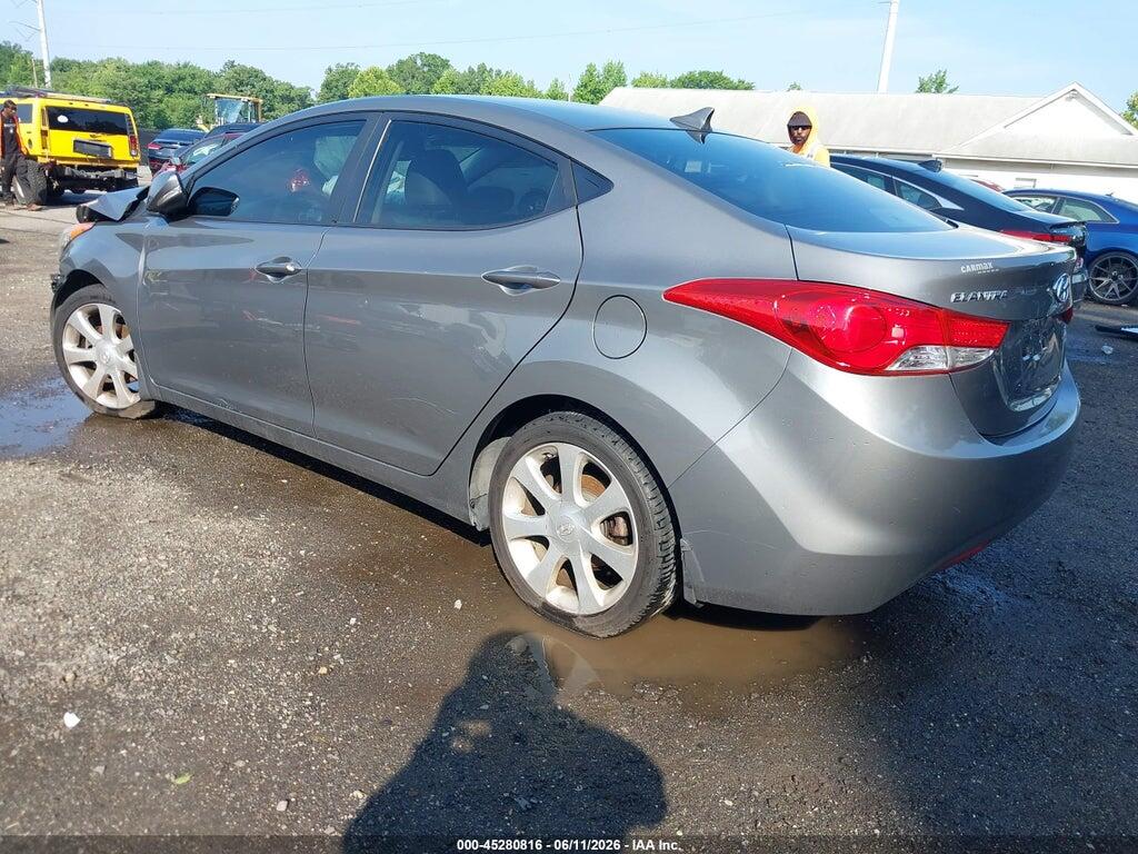 5NPDH4AE3DH228045 2013 HYUNDAI ELANTRA photo no. 3