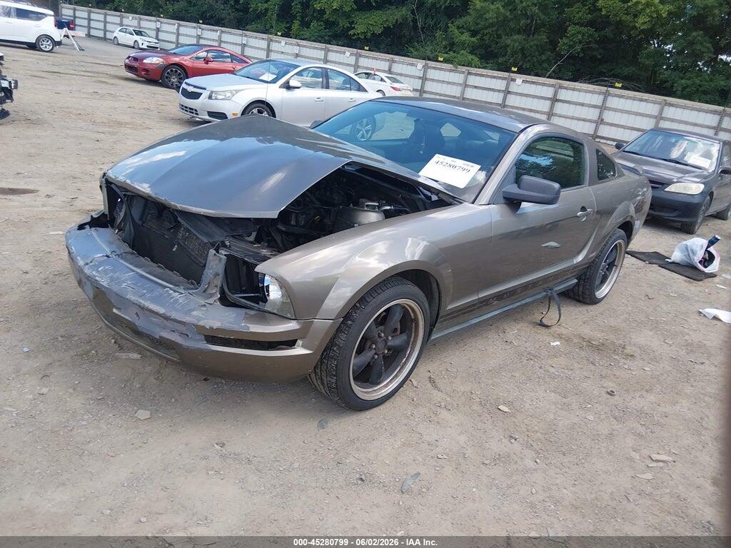 1ZVFT80N455174575 2005 FORD MUSTANG photo no. 2