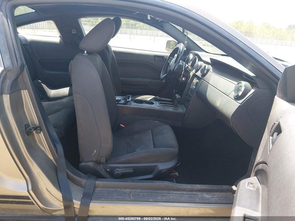 1ZVFT80N455174575 2005 FORD MUSTANG photo no. 5