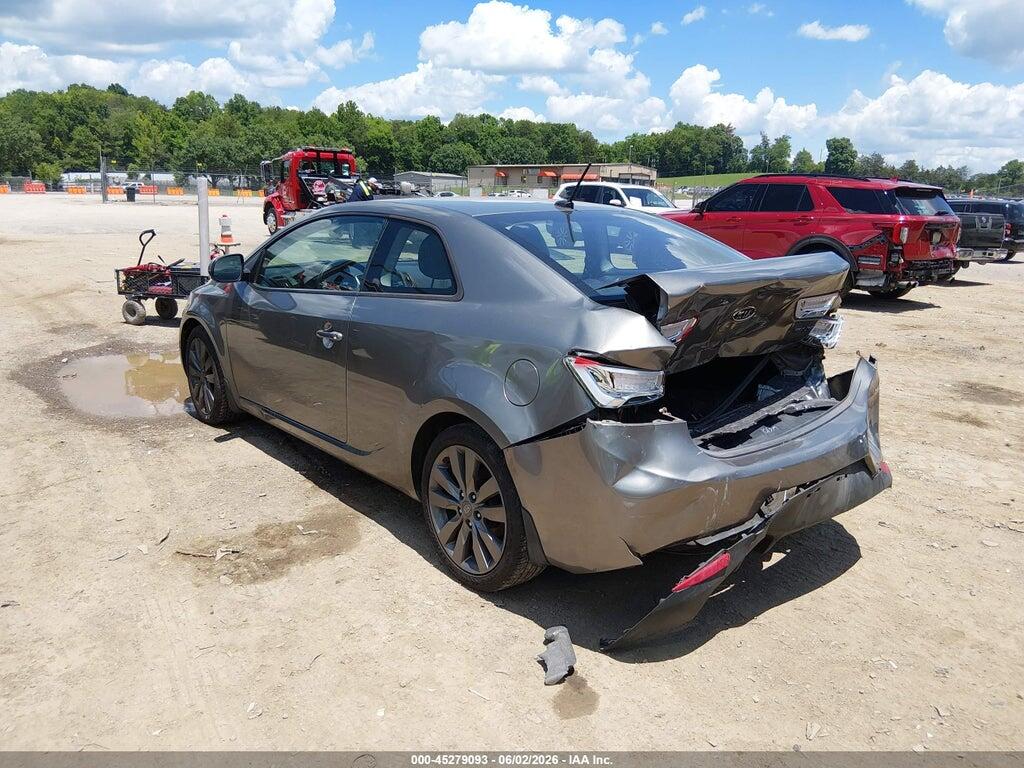 KNAFW6A36B5366701 2011 KIA FORTE KOUP photo no. 3