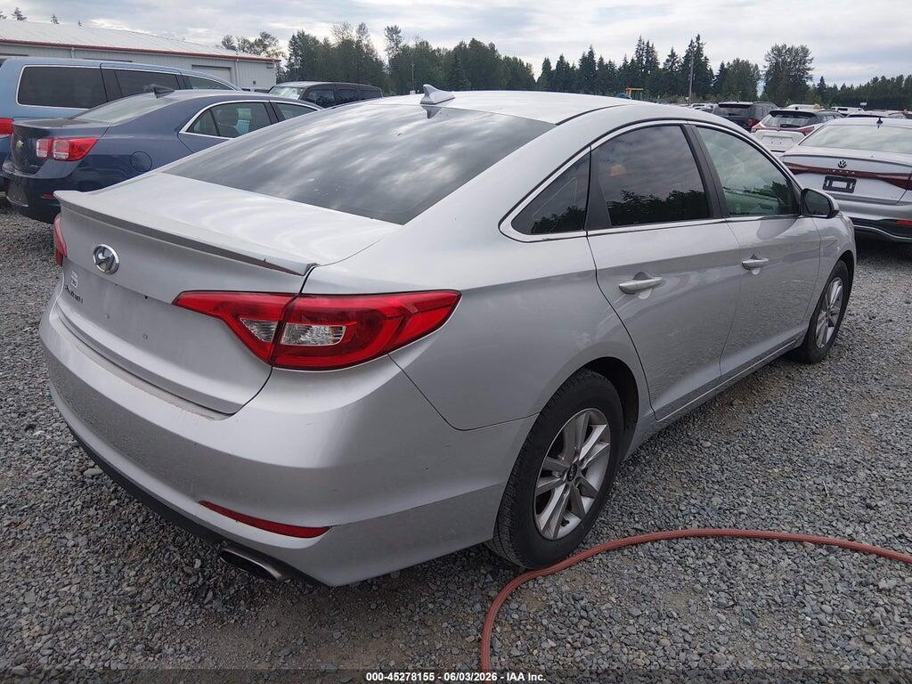 5NPE24AF2FH219547 2015 HYUNDAI SONATA photo no. 4