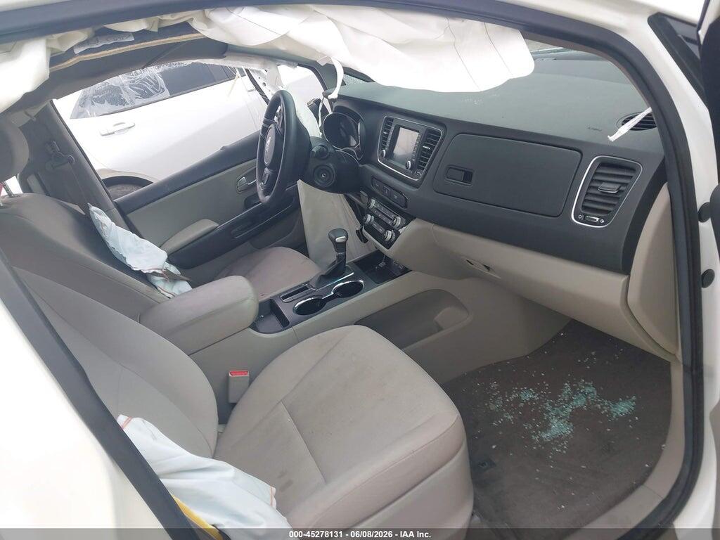 KNDMB5C18K6539625 2019 KIA SEDONA photo no. 5