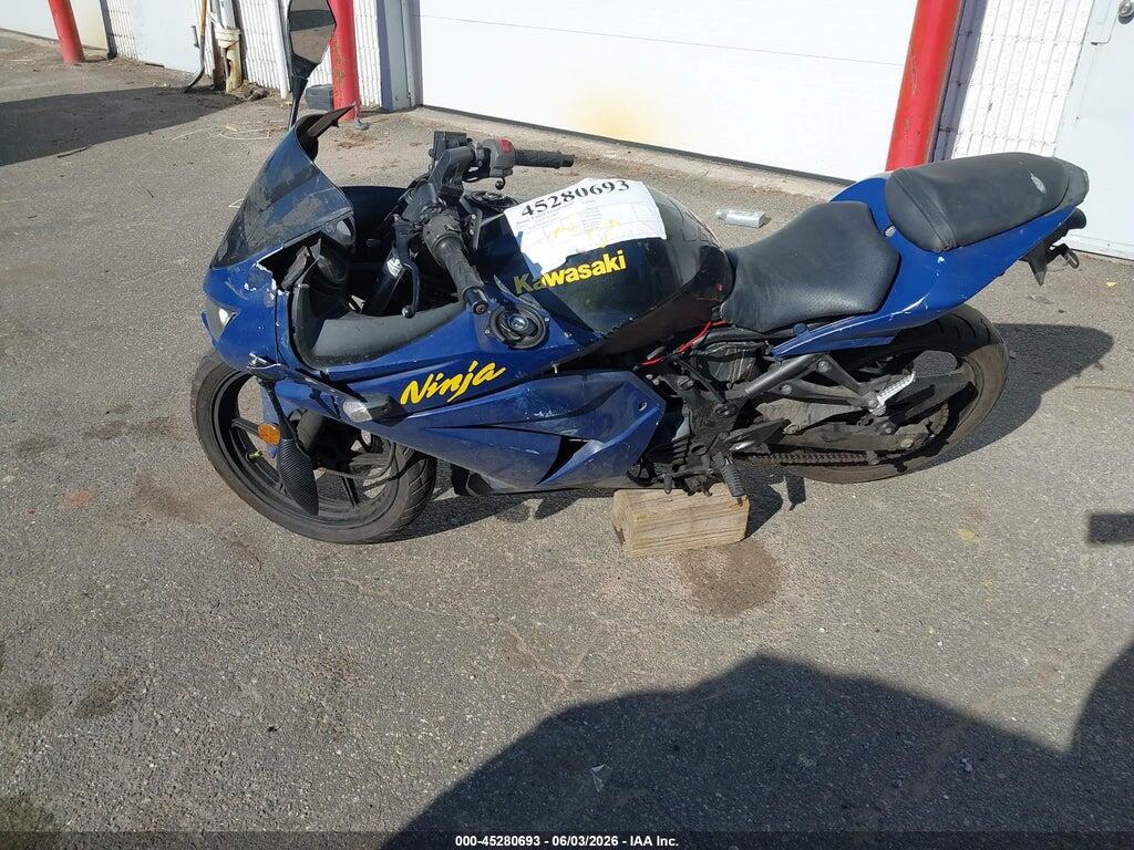 JKAEXMJ19ADA62617 2010 KAWASAKI EX250 photo no. 9
