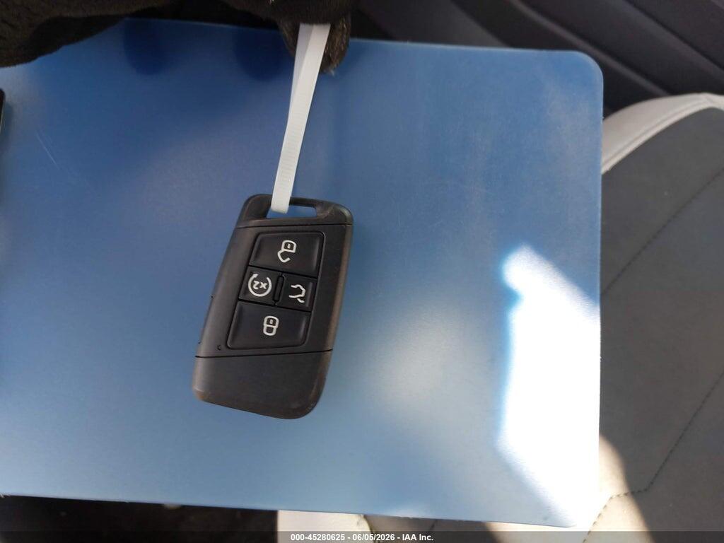 3VVEC7B22SM012625 2025 VOLKSWAGEN TAOS photo no. 11