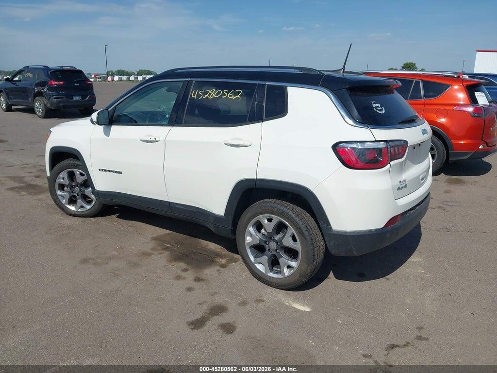3C4NJDCB2KT748360 2019 JEEP COMPASS photo no. 3