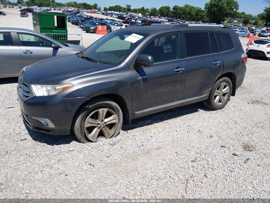 5TDDK3EH3DS177494 2013 TOYOTA HIGHLANDER photo no. 2