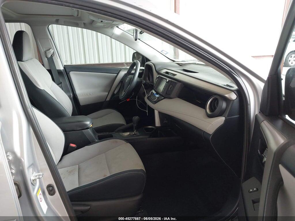 2T3WFREV8GW265367 2016 TOYOTA RAV4 photo no. 5