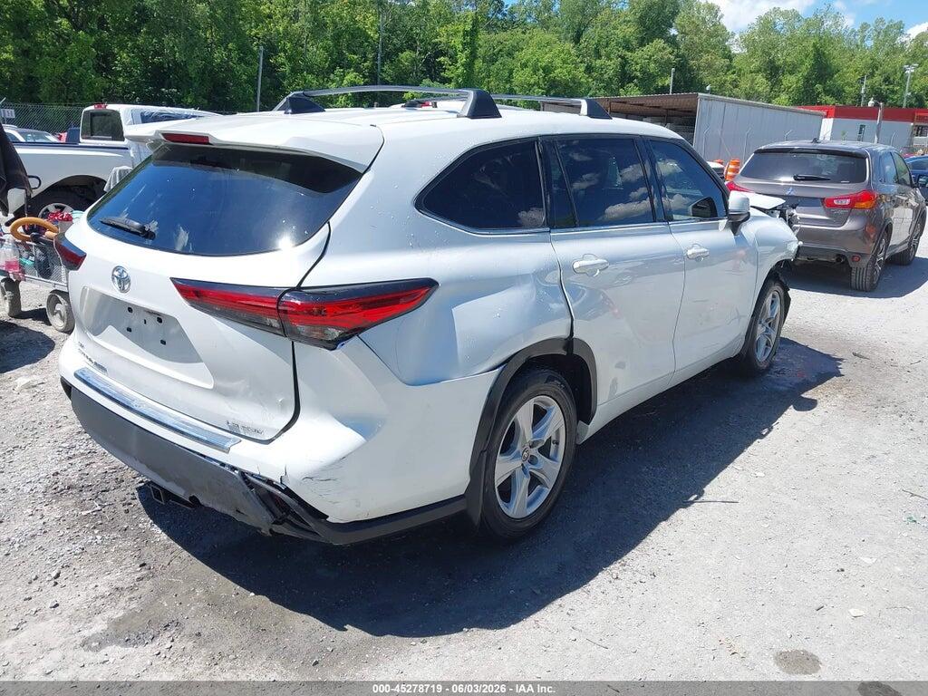 5TDBZRBH0NS591845 2022 TOYOTA HIGHLANDER photo no. 4