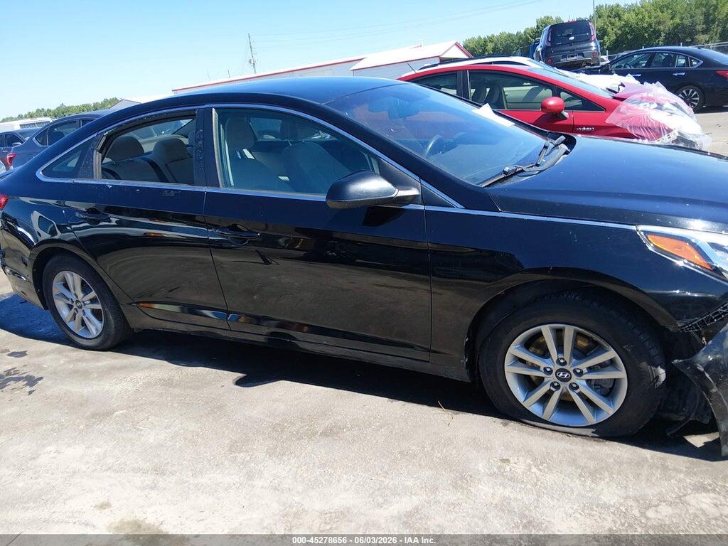 5NPE24AF3HH520640 2017 HYUNDAI SONATA photo no. 12