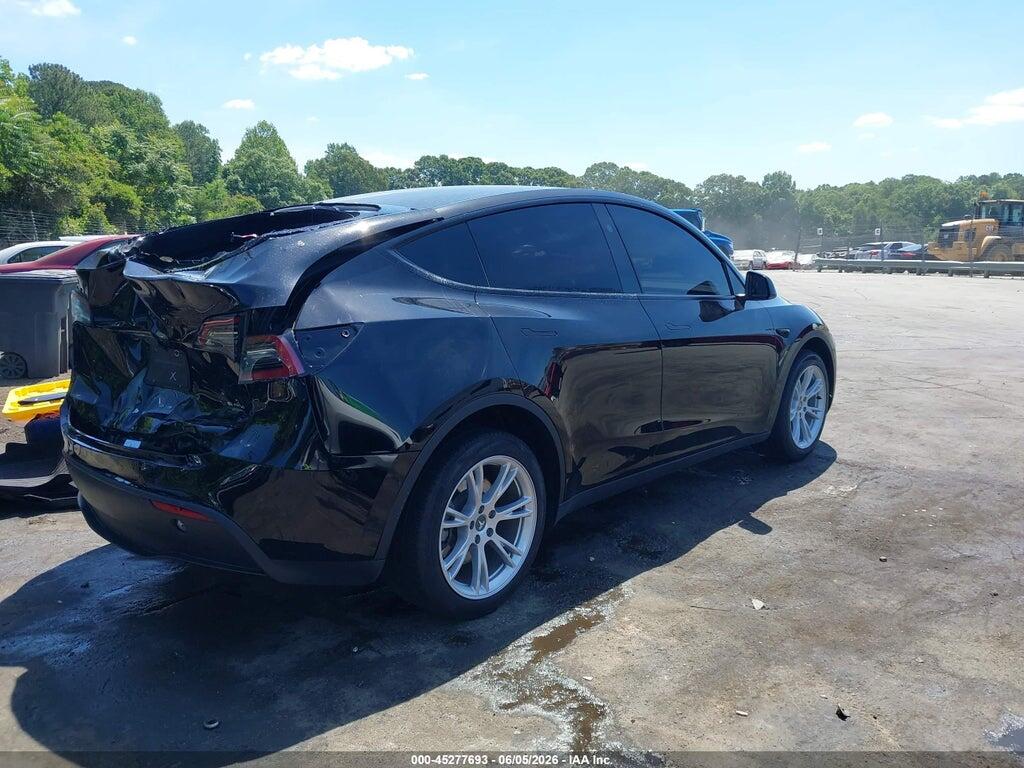 7SAYGDEE8RA237764 2024 TESLA MODEL Y photo no. 4