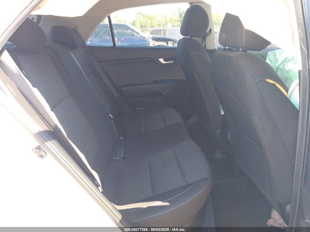 3KPA25AB0JE044827 2018 KIA RIO photo no. 8