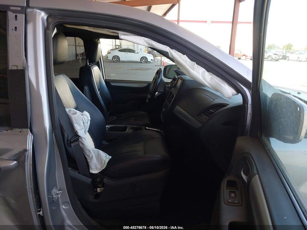 2C4RDGEG4KR646130 2019 DODGE GRAND CARAVAN photo no. 5