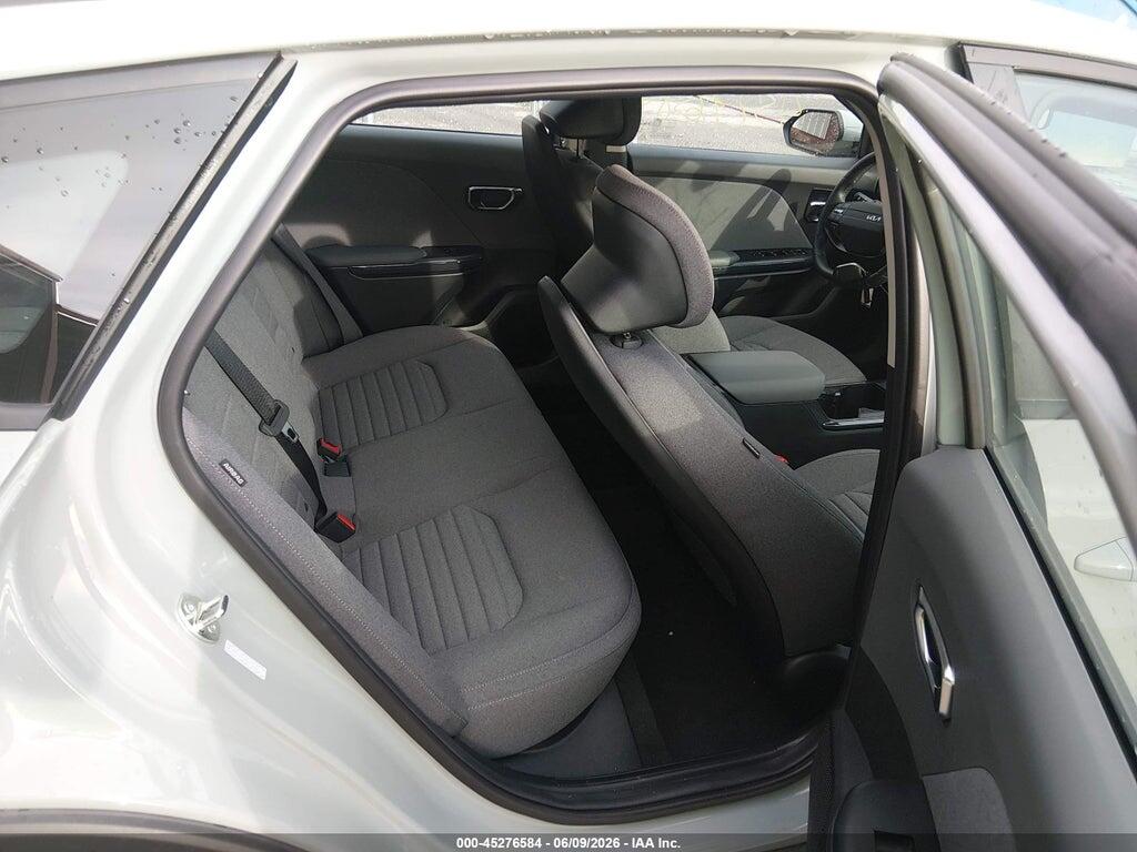 3KPFU4DE5SE206212 2025 KIA K4 photo no. 8