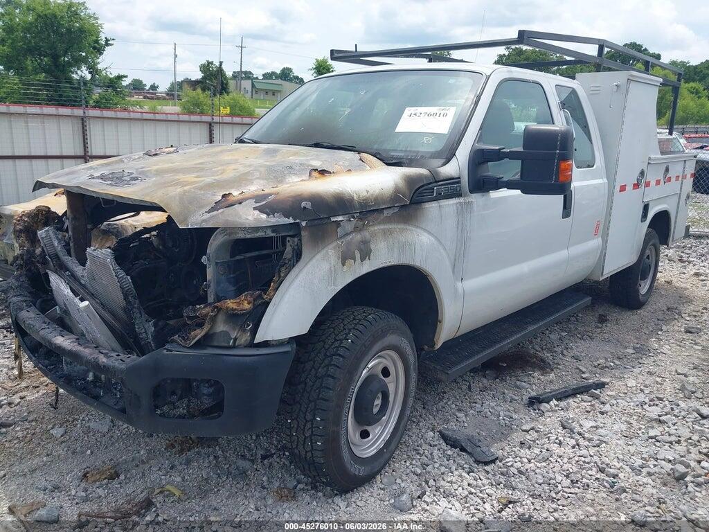 1FD7X3B68CEC77334 2012 FORD F-350 WITH SERVICE BODY photo no. 1