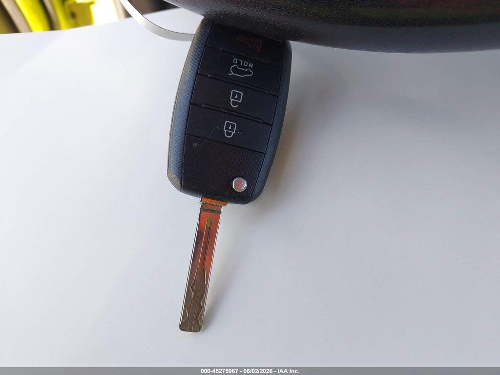 KNDJN2A23E7709358 2014 KIA SOUL photo no. 11