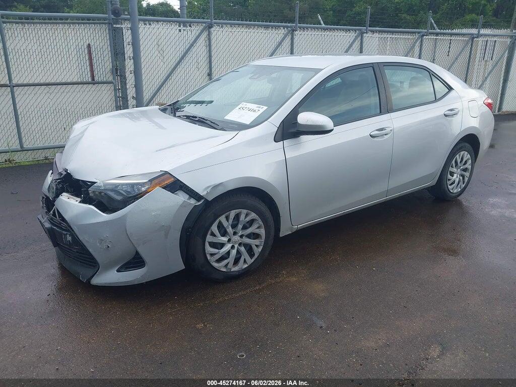 5YFBURHE2HP577650 2017 TOYOTA COROLLA photo no. 2