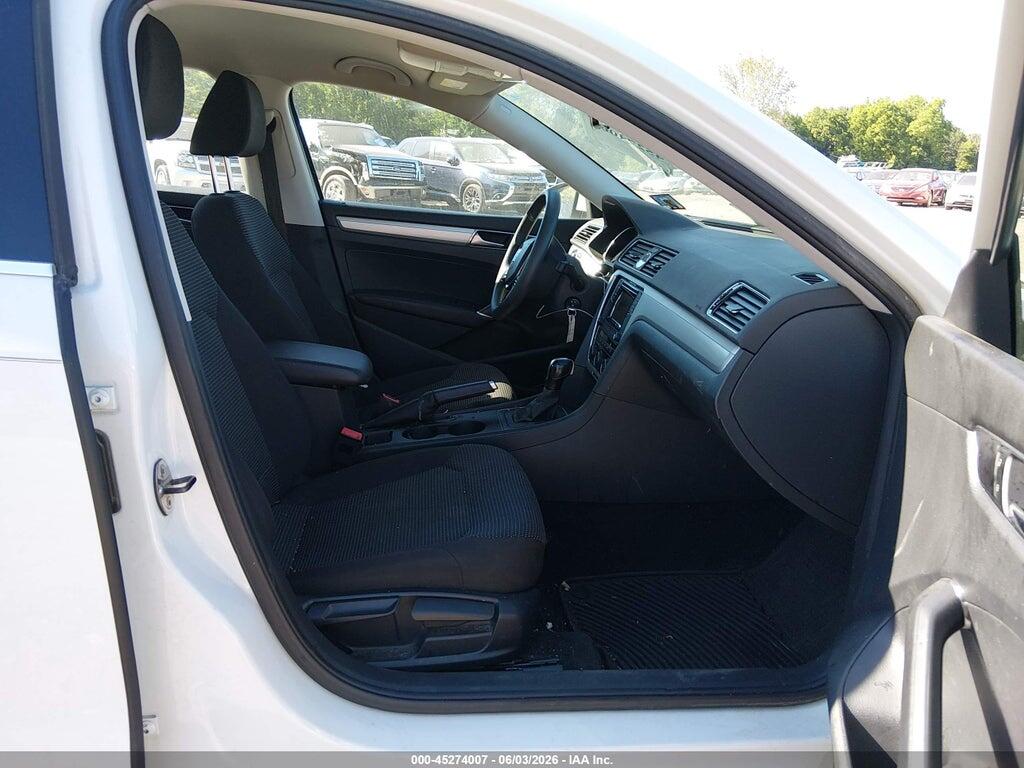 1VWAT7A39GC048115 2016 VOLKSWAGEN PASSAT photo no. 5