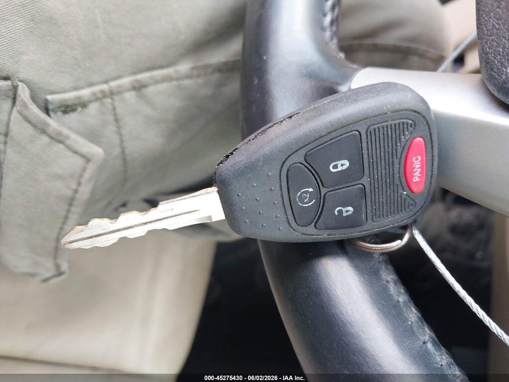 1C3BCBFG9CN233712 2012 CHRYSLER 200 photo no. 11