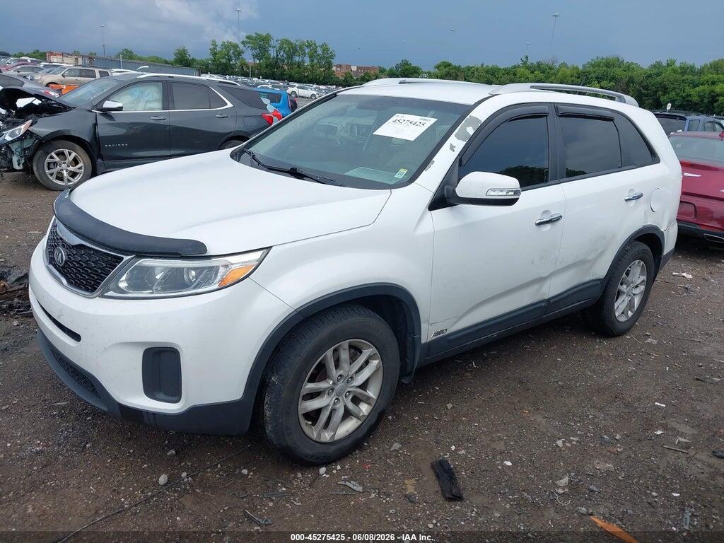 5XYKTDA74FG659124 2015 KIA SORENTO photo no. 2