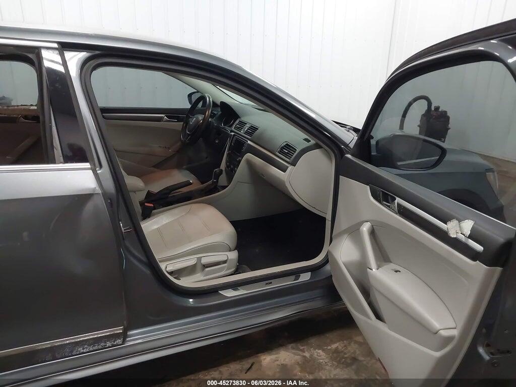 1VWAT7A34GC063993 2016 VOLKSWAGEN PASSAT photo no. 5