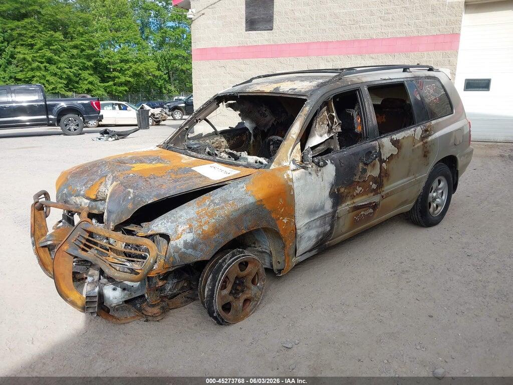 JTEGF21A320049403 2002 TOYOTA HIGHLANDER photo no. 2