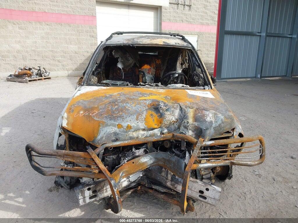 JTEGF21A320049403 2002 TOYOTA HIGHLANDER photo no. 6
