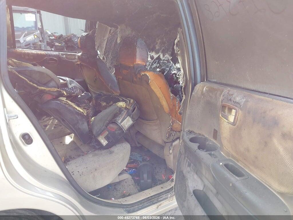 JTEGF21A320049403 2002 TOYOTA HIGHLANDER photo no. 8
