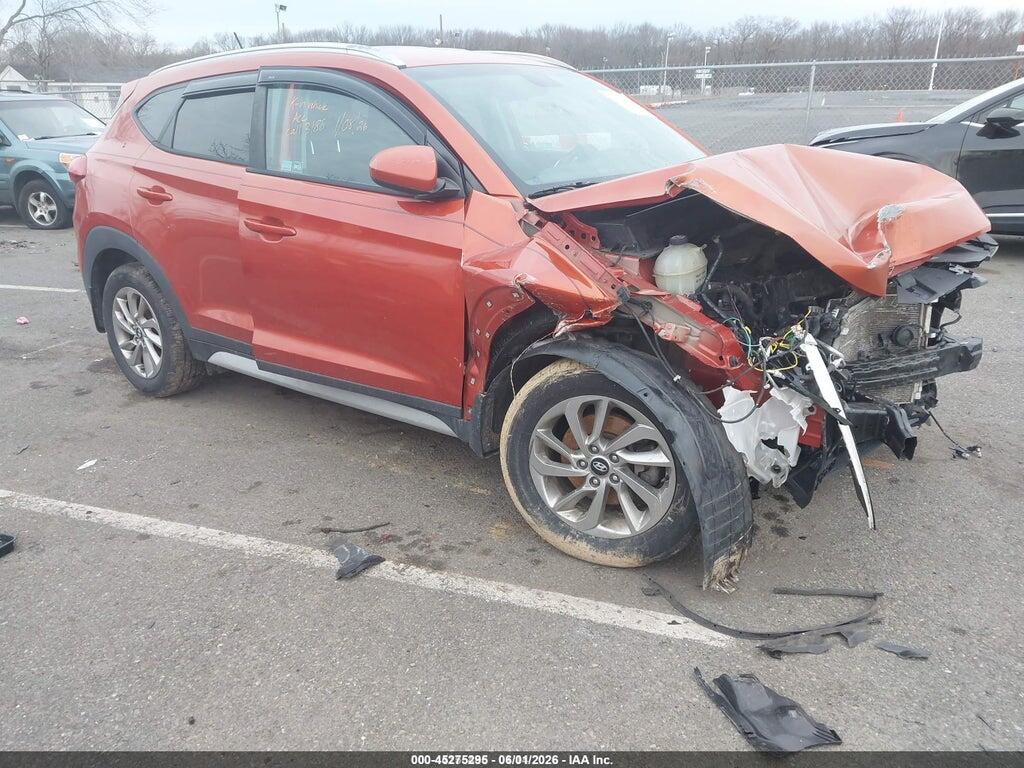 KM8J3CA46HU422112 2017 HYUNDAI TUCSON photo no. 1