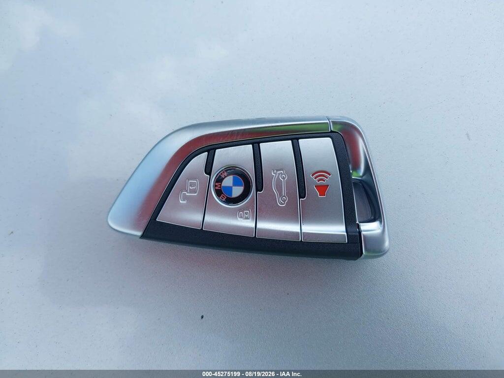 3MW69CW06S8F34165 2025 BMW 330I photo no. 11