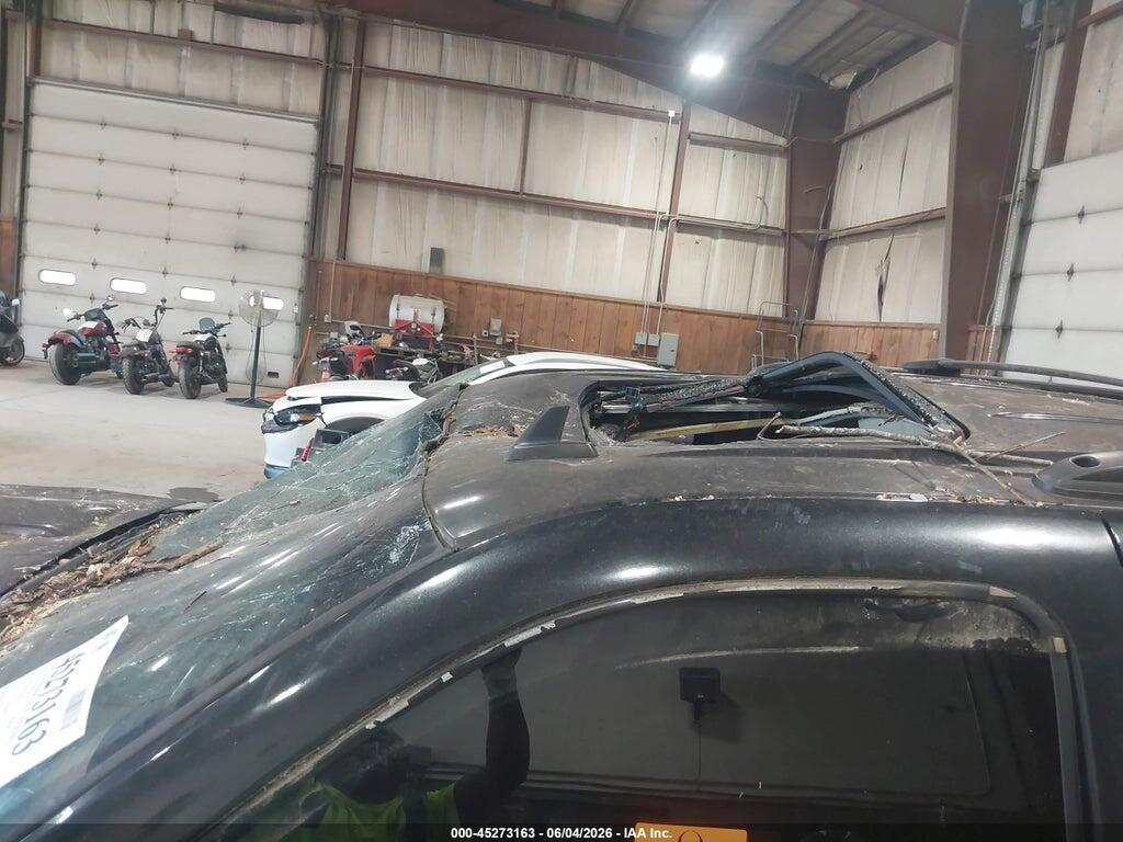 1GNSKCE06BR169202 2011 CHEVROLET TAHOE photo no. 12