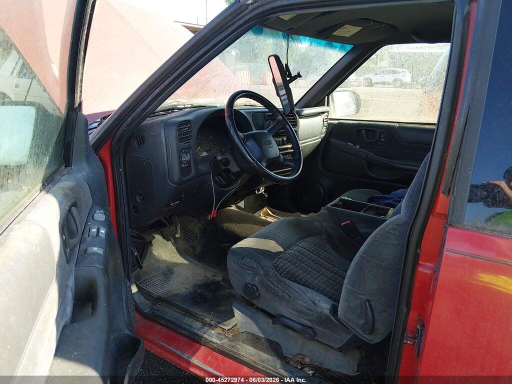 1GCCS195418132726 2001 CHEVROLET S-10 photo no. 5