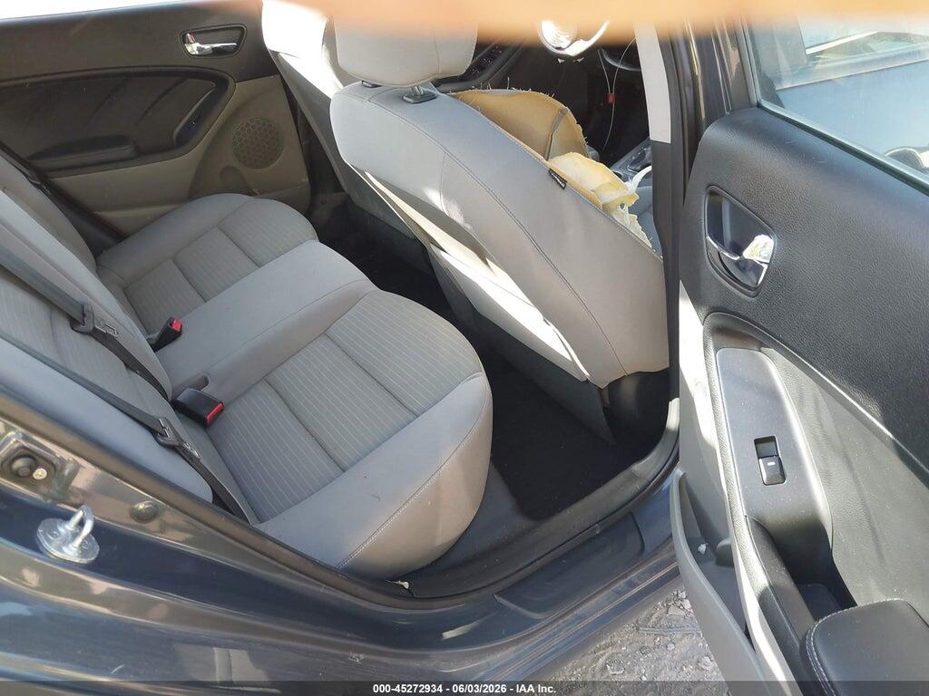 KNAFX4A65G5523640 2016 KIA FORTE photo no. 8