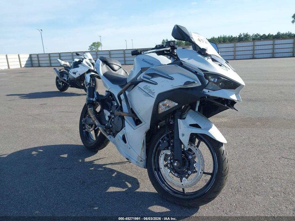ML5EXGG14SDA69761 2025 KAWASAKI EX500 photo no. 1
