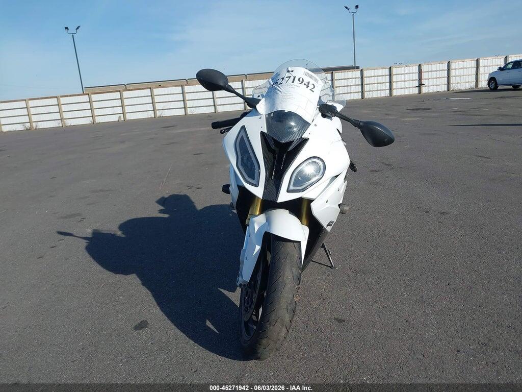 WB10D2102GZ353308 2016 BMW S 1000 photo no. 5
