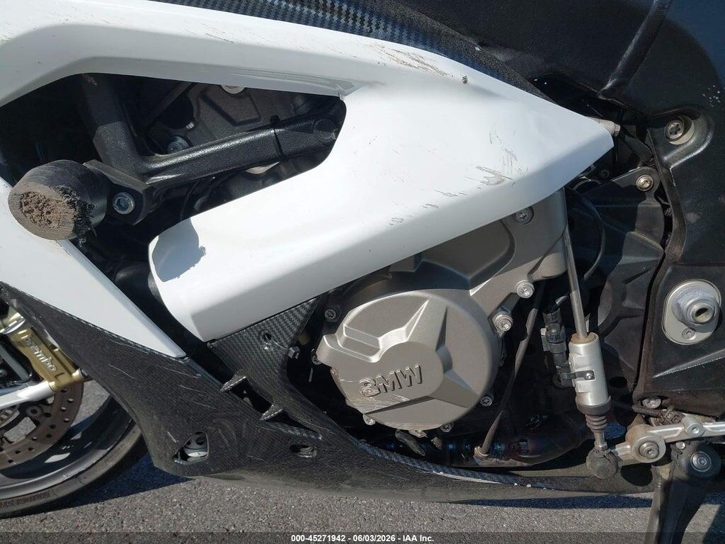 WB10D2102GZ353308 2016 BMW S 1000 photo no. 9
