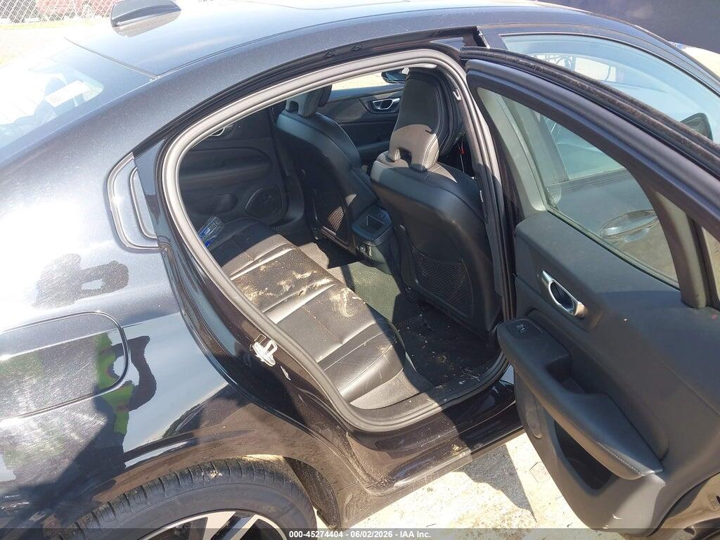 7JRL12TK5RG297324 2024 VOLVO S60 photo no. 8