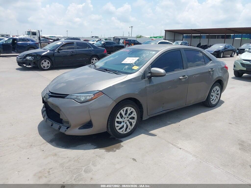 5YFBURHE4HP599648 2017 TOYOTA COROLLA photo no. 2