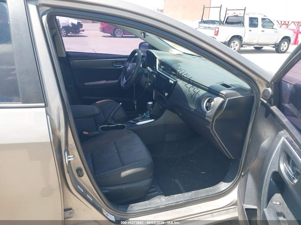 5YFBURHE4HP599648 2017 TOYOTA COROLLA photo no. 5