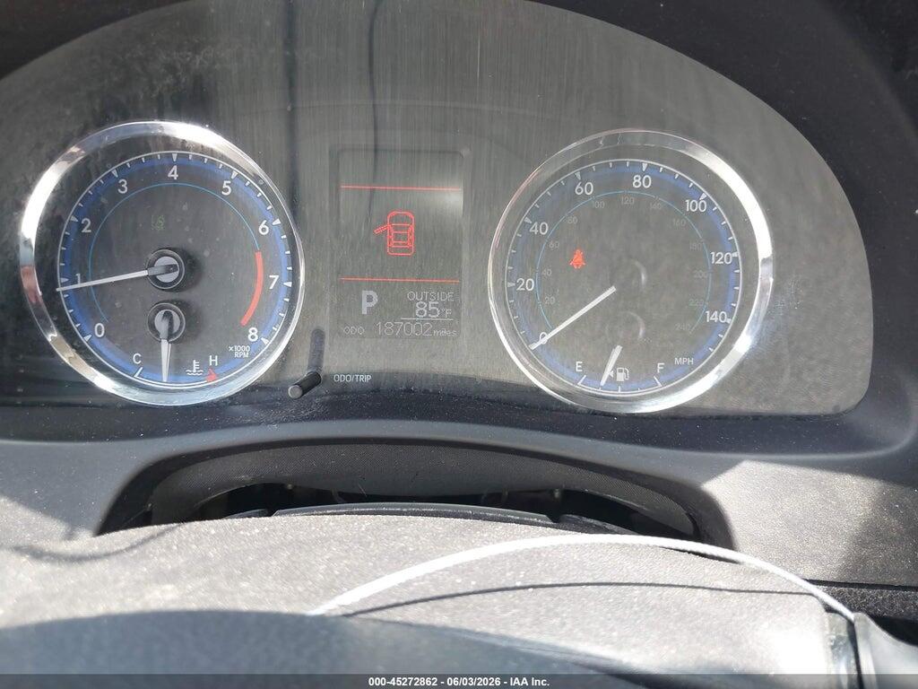 5YFBURHE4HP599648 2017 TOYOTA COROLLA photo no. 7