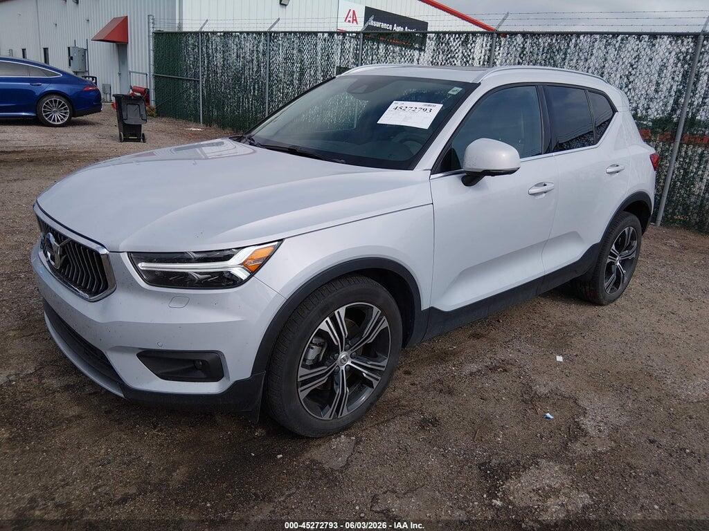 YV4162UL2M2577851 2021 VOLVO XC40 photo no. 2