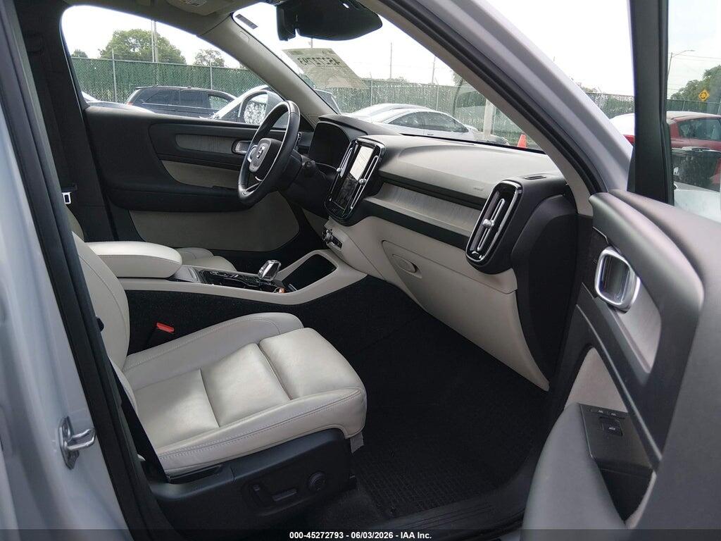 YV4162UL2M2577851 2021 VOLVO XC40 photo no. 5