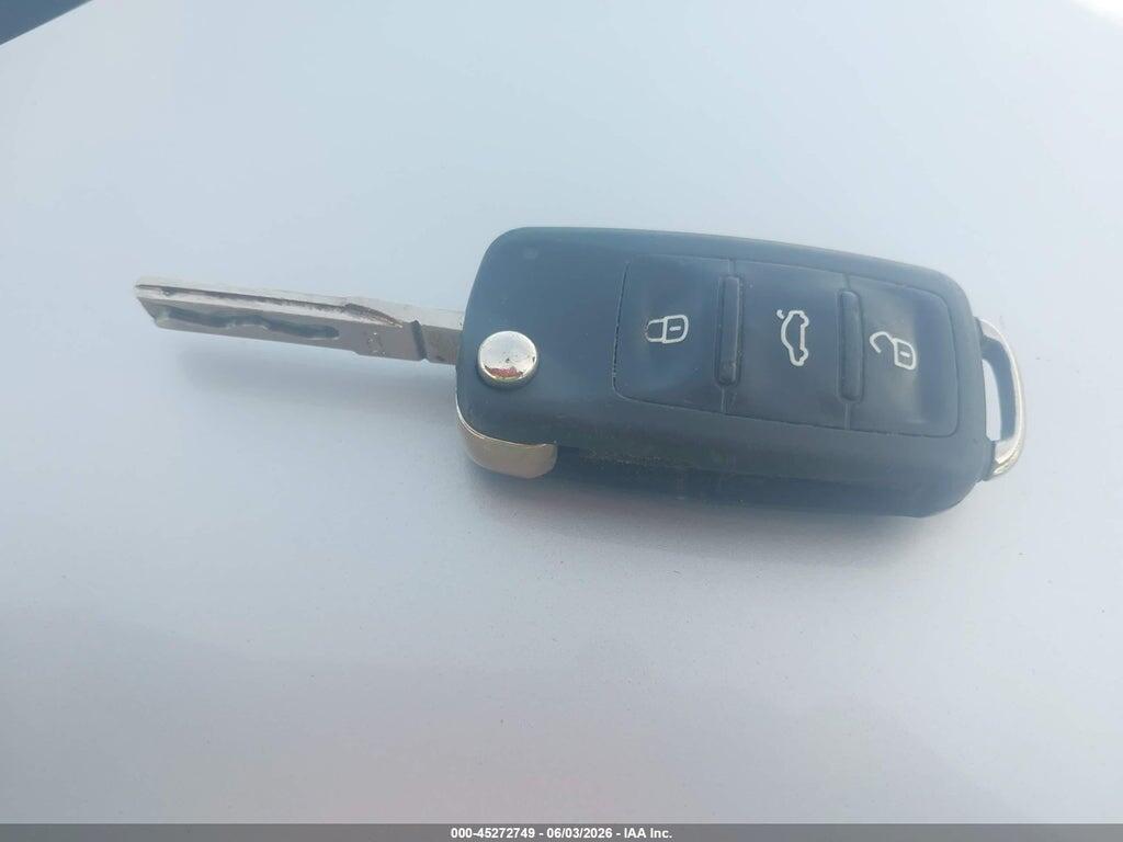 3VW2B7AJ8JM258636 2018 VOLKSWAGEN JETTA photo no. 11