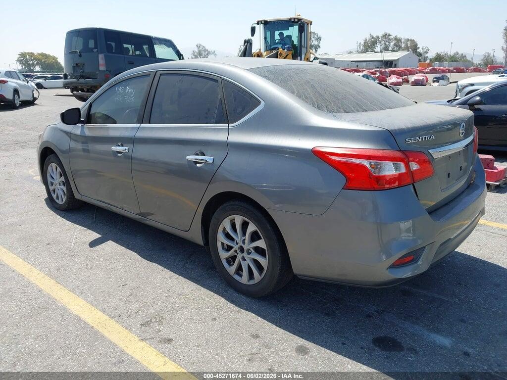 3N1AB7AP2JY260266 2018 NISSAN SENTRA photo no. 3