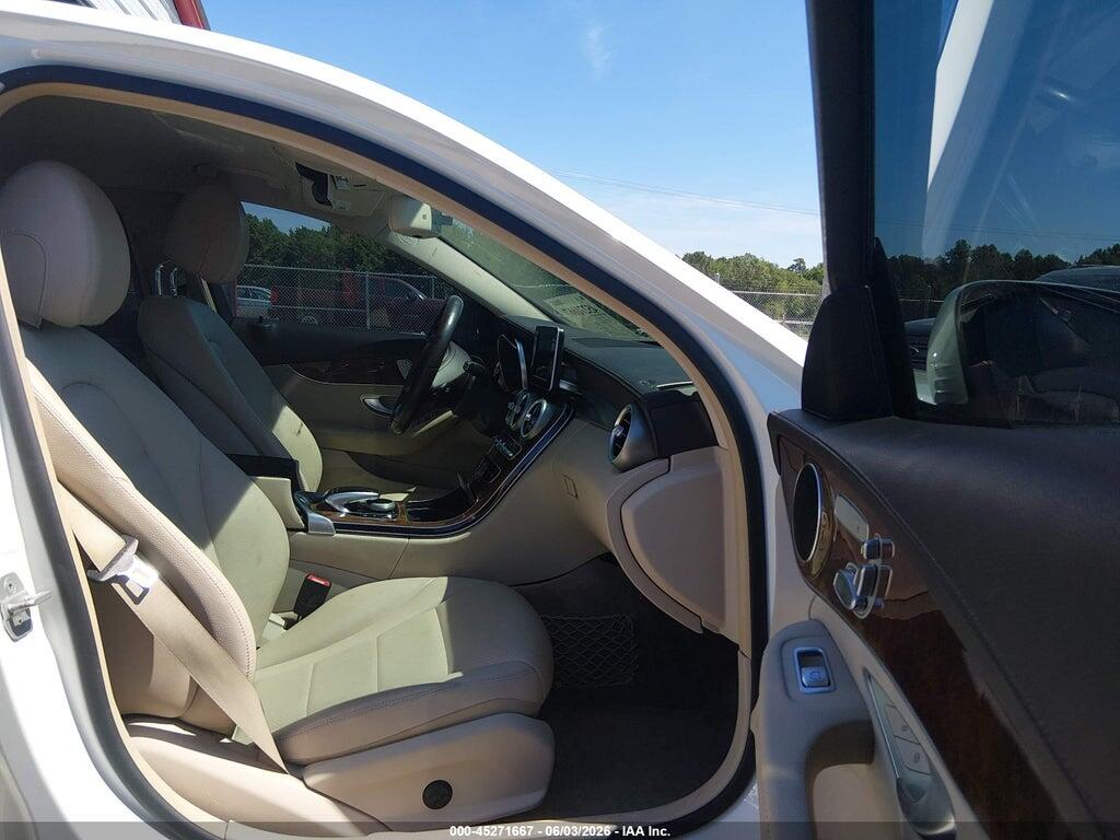 55SWF4KB0FU015170 2015 MERCEDES-BENZ C 300 photo no. 5
